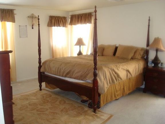 4th image of 6524 Hillside Pine St
