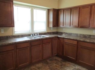 412 Warren Rd, Carbondale, IL 62901