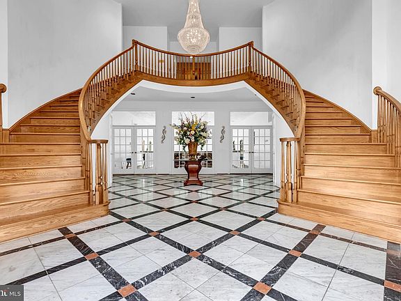 4th image of 11501 Riverview Rd