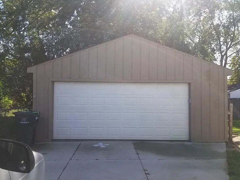 22412 Milner St — Photo 6