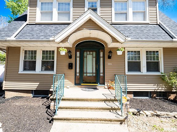 2nd image of 1404 N Amber Pl