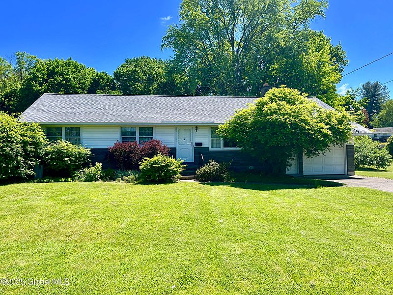 2nd image of 19 Lillian Drive