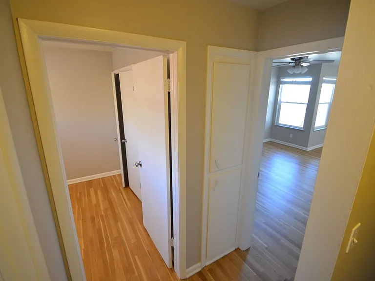 5521 S Delaware St — Photo 3
