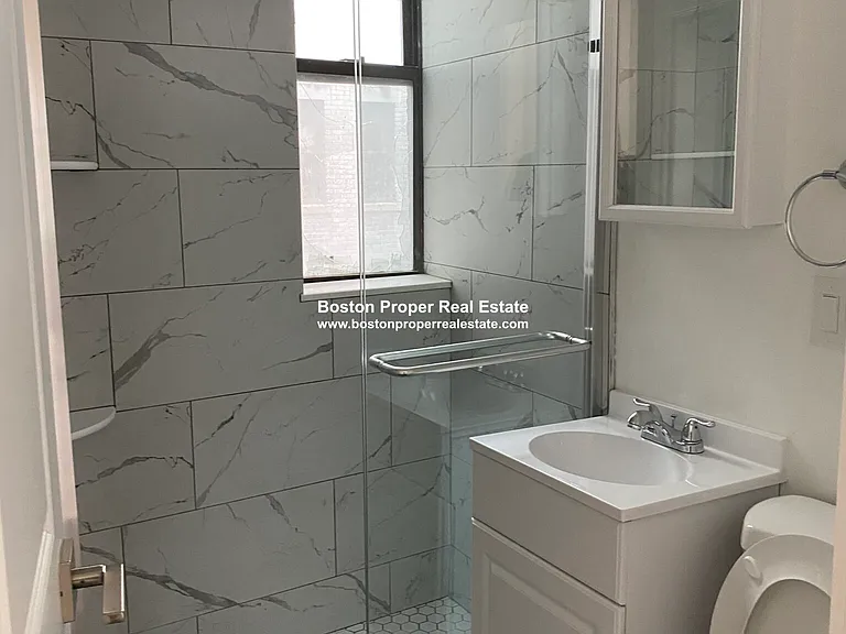 81 Park Dr #1 — Photo 5