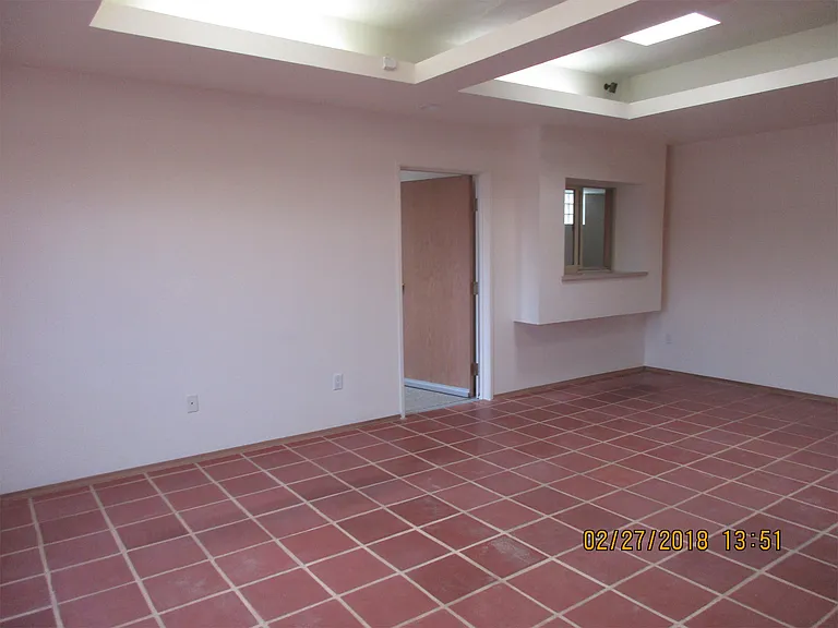 1709 Girard Blvd NE #1 — Photo 3
