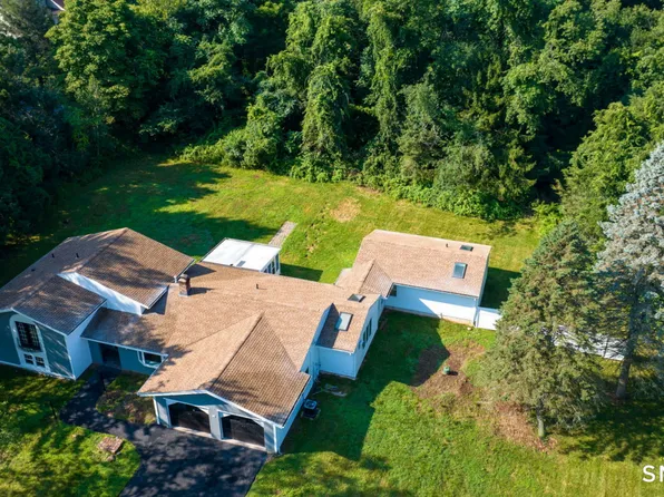 30 Rolling Hills Drive, Meriden, CT 06451