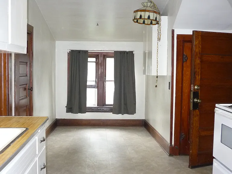 503 Oak Ave S #B — Photo 7