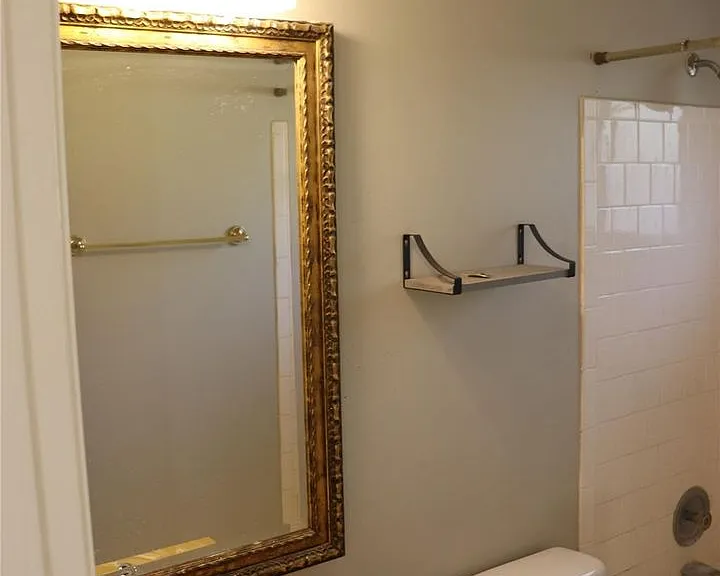 760 N Burbank Dr — Photo 20