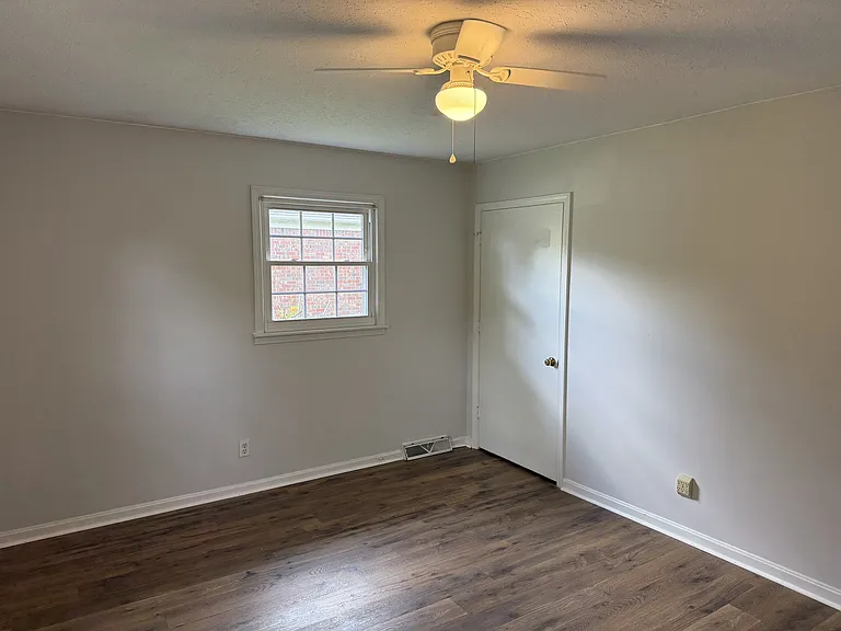 2619 Navajo Dr — Photo 9
