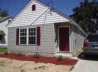 210 Raleigh Ave, Suffolk, VA 23434