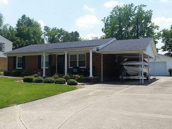 3rd image of 2728 Castlewood Pl