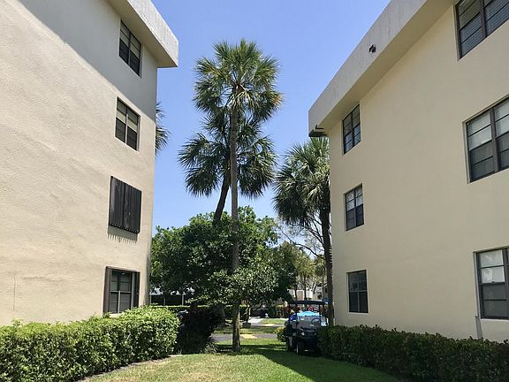 3rd image of 2450 Deer Creek Country Club Blvd APT 301