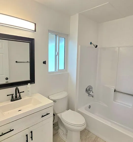 165 N Hamilton Ave #3 — Photo 10