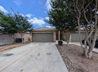 708 Saengerhalle Rd, New Braunfels, TX 78130
