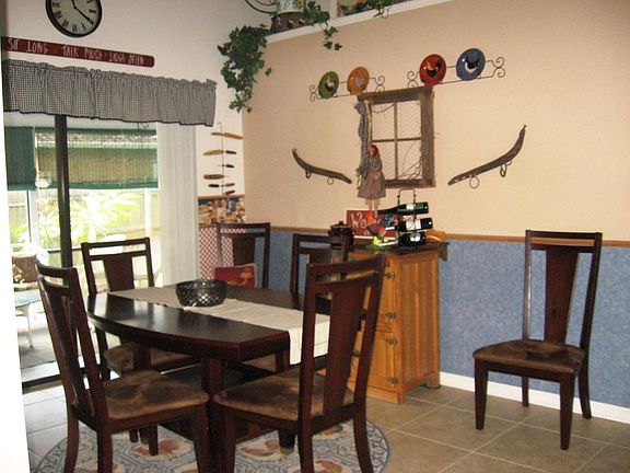 Home For Sale In Port saint lucie