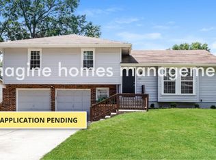 411 Stuart St, Liberty, MO 64068