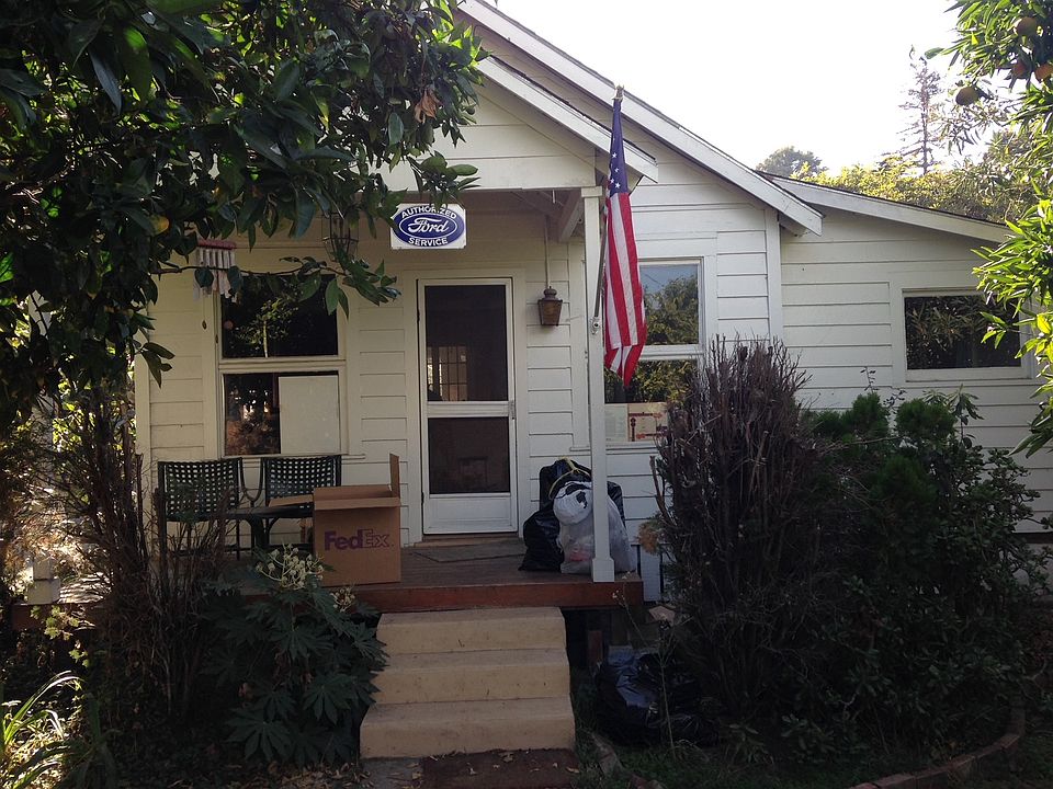 1st image of 1021 Chino St