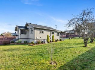 9424 20th Ave SW, Seattle, WA 98106