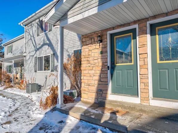 1017 Gammon Ln APT D, Madison, WI 53719