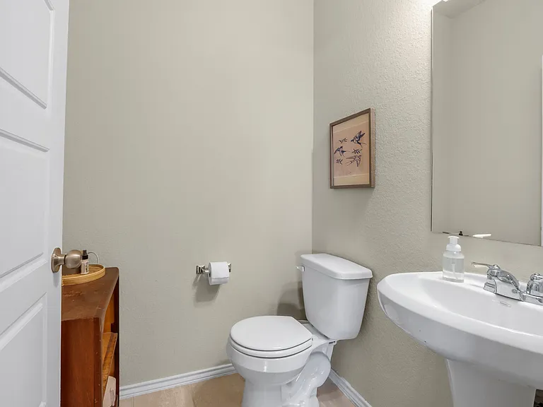 1642 Ranch — Photo 36