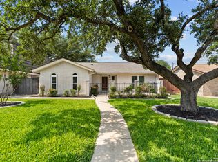 406 Fenwick Dr, Windcrest, TX 78239