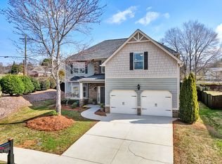 111 Notting Hill Ln, Greer, SC 29651