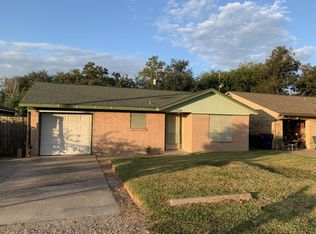 2326 30th Ave N, Texas City, TX 77590