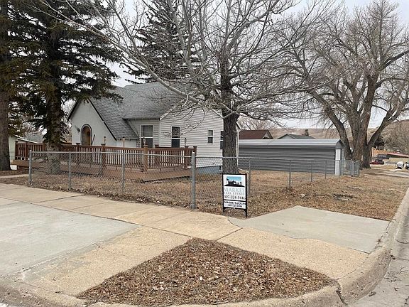 4th image of 1120 W Maple St