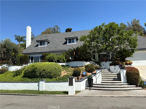 2552 Sunset Dr, Riverside, CA 92506