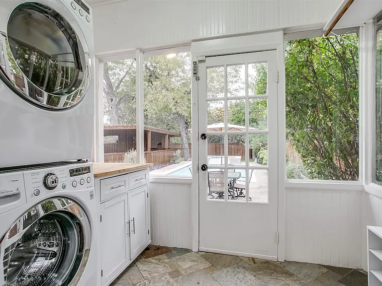 6210 Victor St — Photo 15