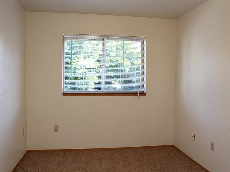 4604-4650 NE Hancock St — Photo 24