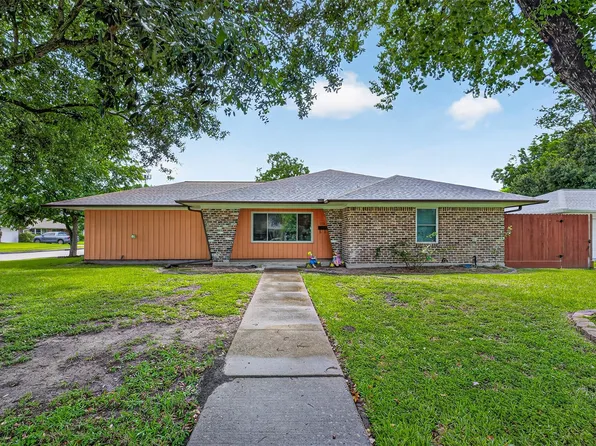 10113 Oboe Dr, Houston, TX 77025