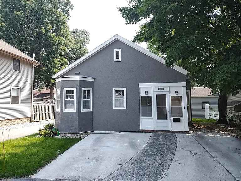 Marshall St — Photo 14