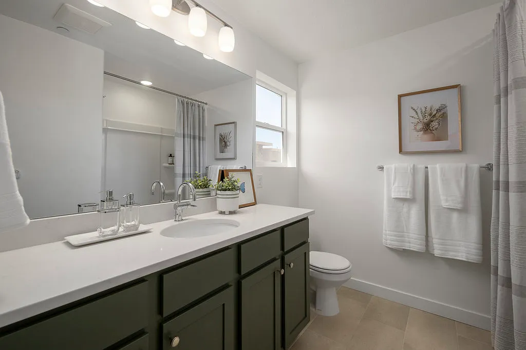 Azure Townhomes Phase I — Photo 2