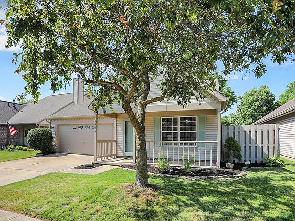 3rd image of 9936 Waterside Dr