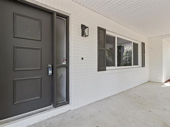 3rd image of 1255 S Estate Point