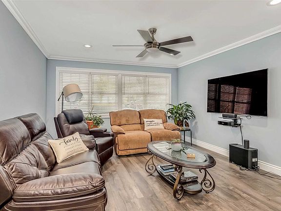 3rd image of 41 Revere Dr