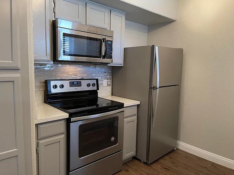 45 Maleena Mesa St #G — Photo 2