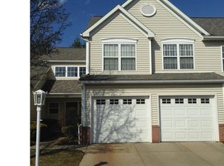 2802 Hartford Ln, Akron, OH 44312