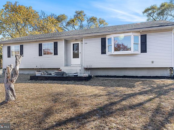 2nd image of 200 Coville Dr