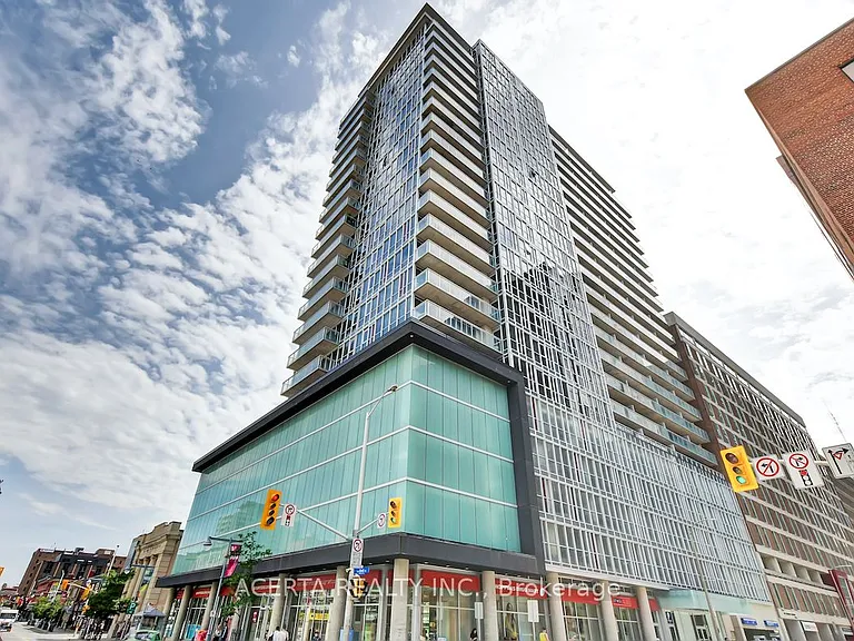 324 Laurier Ave W #702 — Photo 1