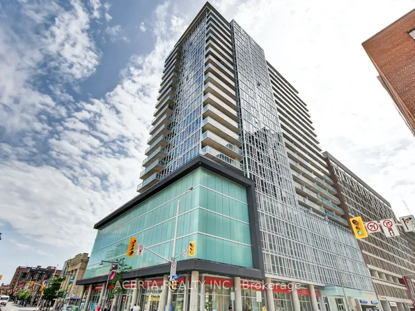 324 Laurier Ave W #702, Ottawa, ON K1P 0A4