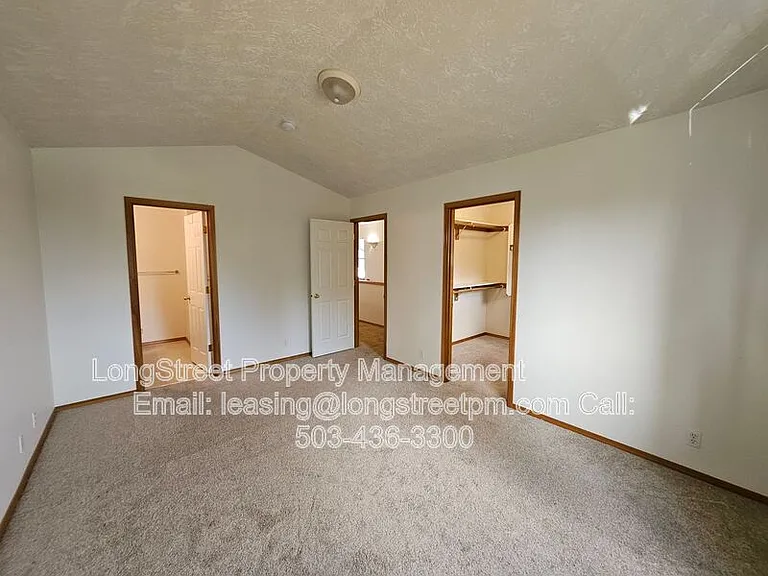 7445 SE Crystal Springs Blvd — Photo 18