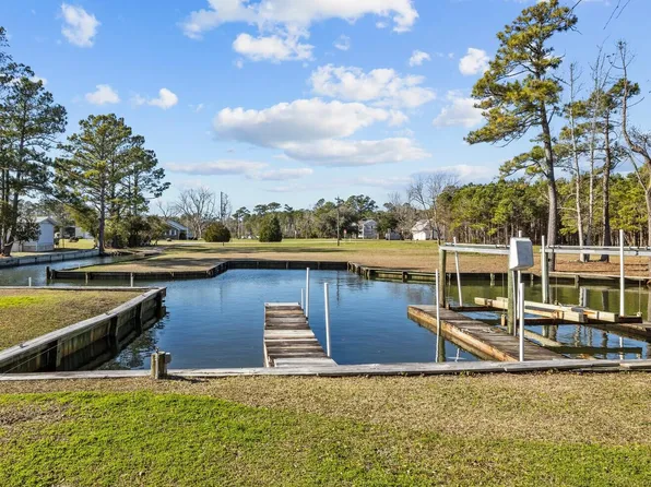 (undisclosed Address), Beaufort, NC 28516