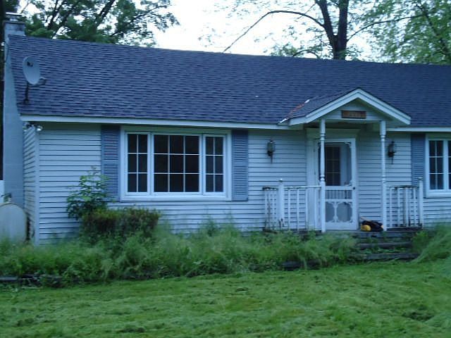 1st image of 18 Pakanen Ln