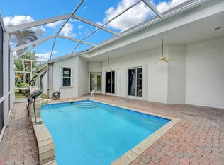 10079 Diamond Lake Rd, Boynton Beach, FL 33437