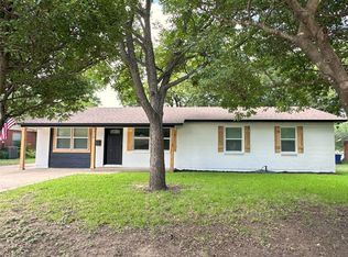 312 SW Gamble St, Burleson, TX 76028