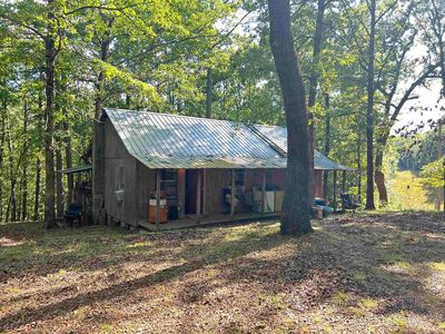 685 E Red Barn Rd, Cave City, AR, 72521