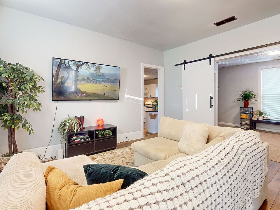1st image of 905 Chatham St NW #2