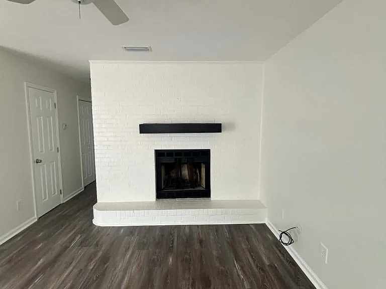 4 Brookwood Cir — Photo 15